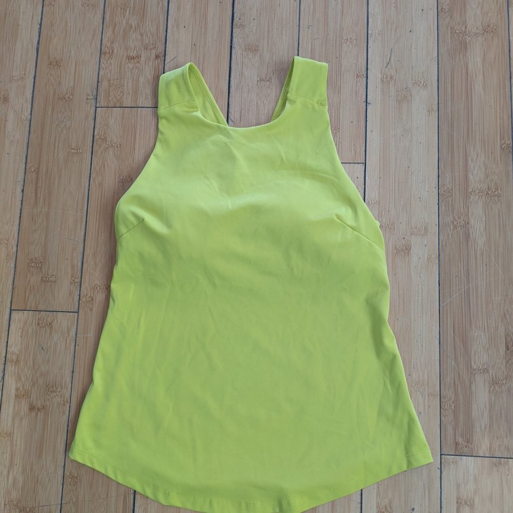 Spyder workout top in Yellow (M) Like New